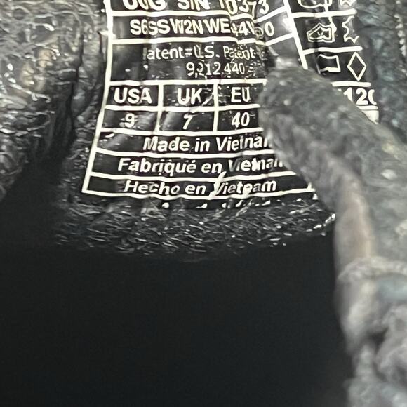 UGG Women’s Sloane Buckle Suede Black Booties Size 9 - Picture 5 of 8